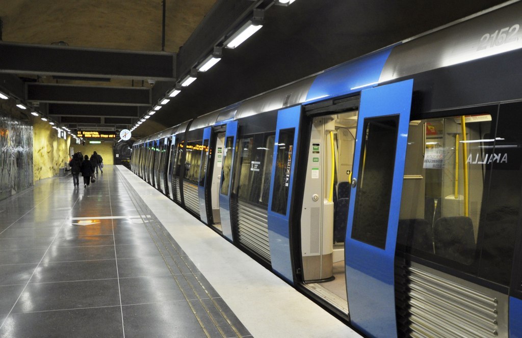 Of 100 metro stations that the Stockholm subway