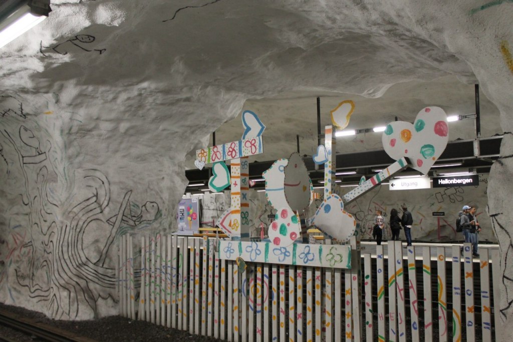 For public viewing at the Stockholm subway were installed around 1957 For public viewing at the Stockholm subway were installed around 1957